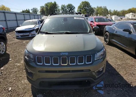 2019 Jeep Compass Latitude из США, поврежденный, VIN 3C4NJDBB4KT812545